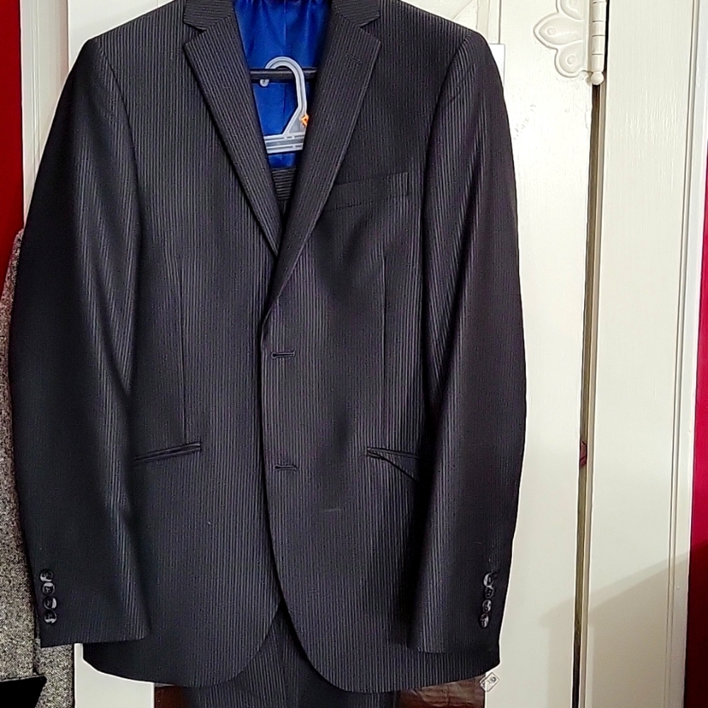 Billy London men's suit